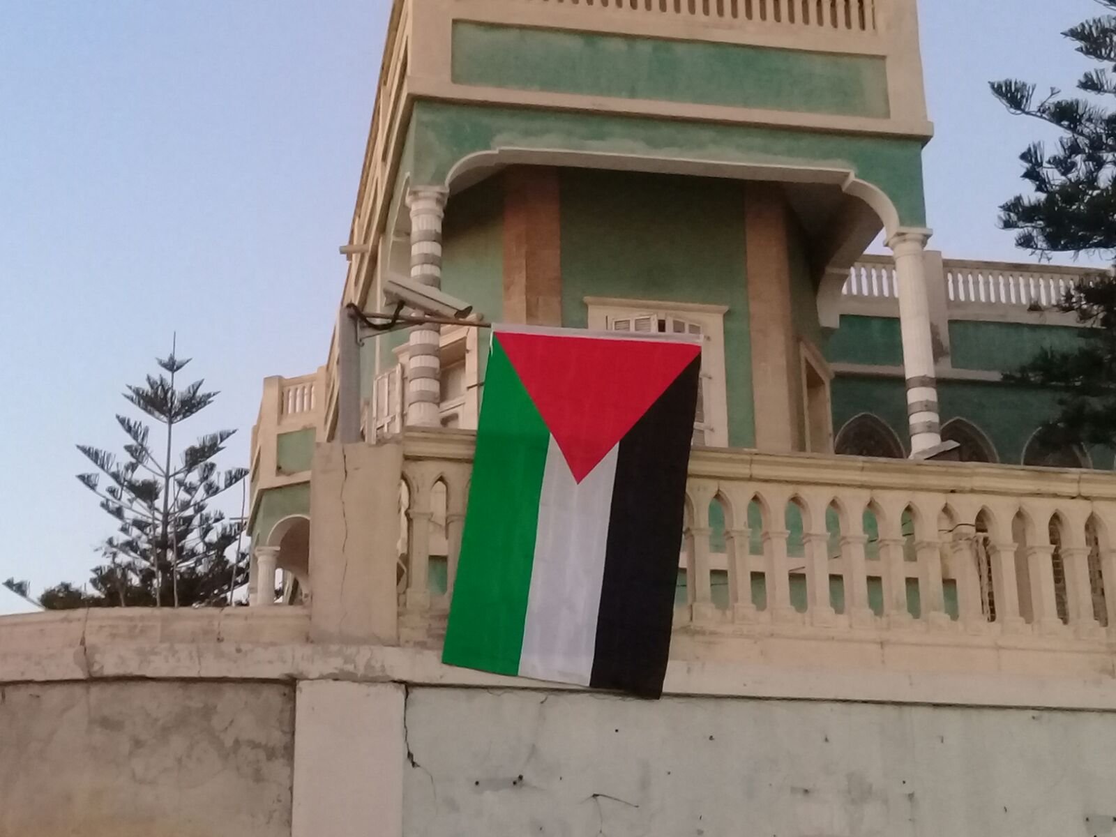يافا تتضامن مع غزة ورفع العلم الفلسطيني-1