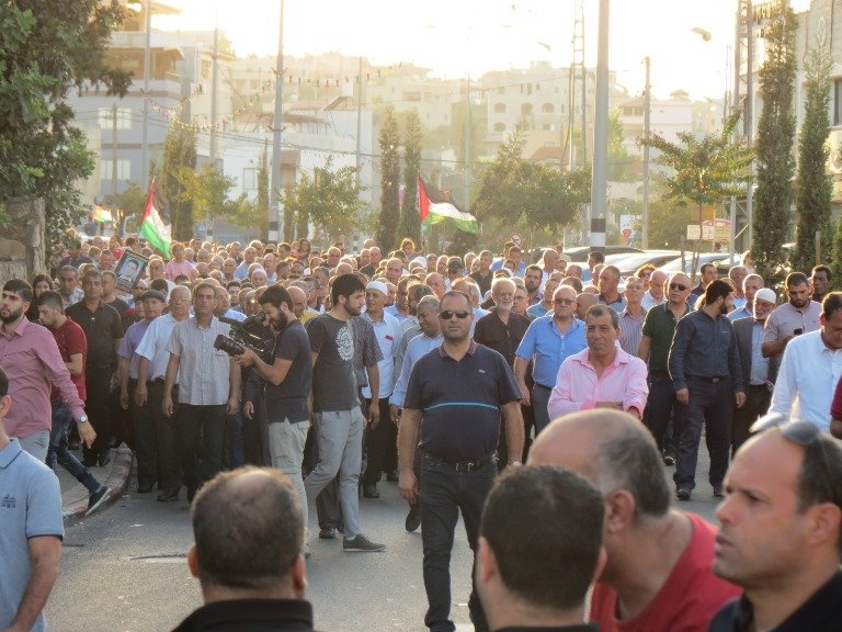 غنايم لـ "بكرا": عدم اعلان الإضراب سبب المشاركة الهويلة في مسيرة الشهداء-12