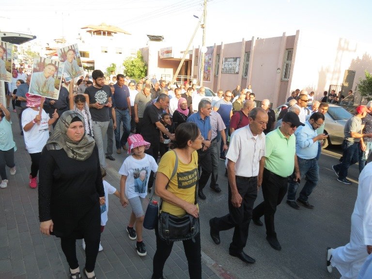 غنايم لـ "بكرا": عدم اعلان الإضراب سبب المشاركة الهويلة في مسيرة الشهداء-27