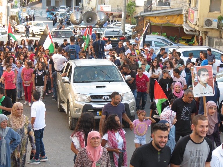 غنايم لـ "بكرا": عدم اعلان الإضراب سبب المشاركة الهويلة في مسيرة الشهداء-100