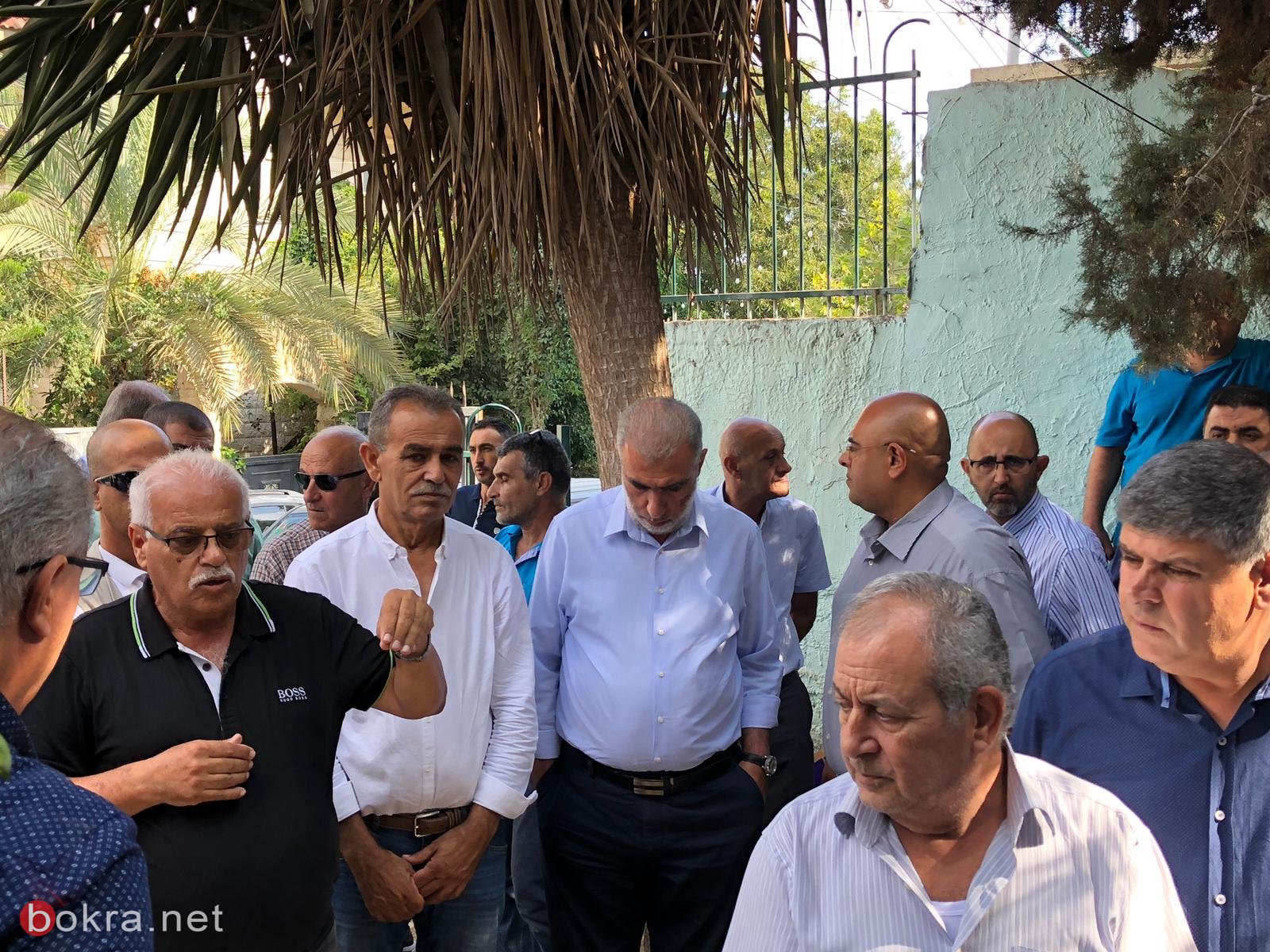 ام الفحم: العشرات يزورون ضريح شهيد هبة القدس والأقصى محمد جبارين-3