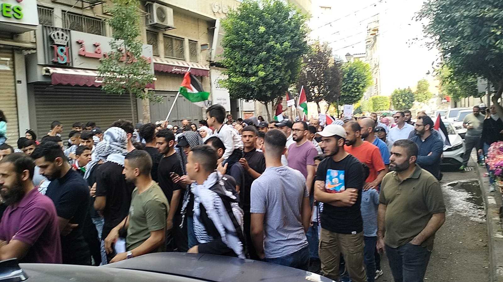 إضراب يعم محافظات الضفة ومظاهرات تنديدا بالعدوان الإسرائيلي المتواصل على الضفة الغربية وقطاع غزة-2