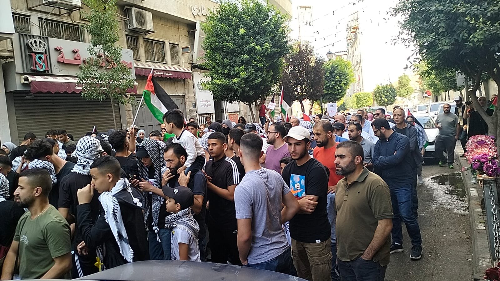 إضراب يعم محافظات الضفة ومظاهرات تنديدا بالعدوان الإسرائيلي المتواصل على الضفة الغربية وقطاع غزة-9