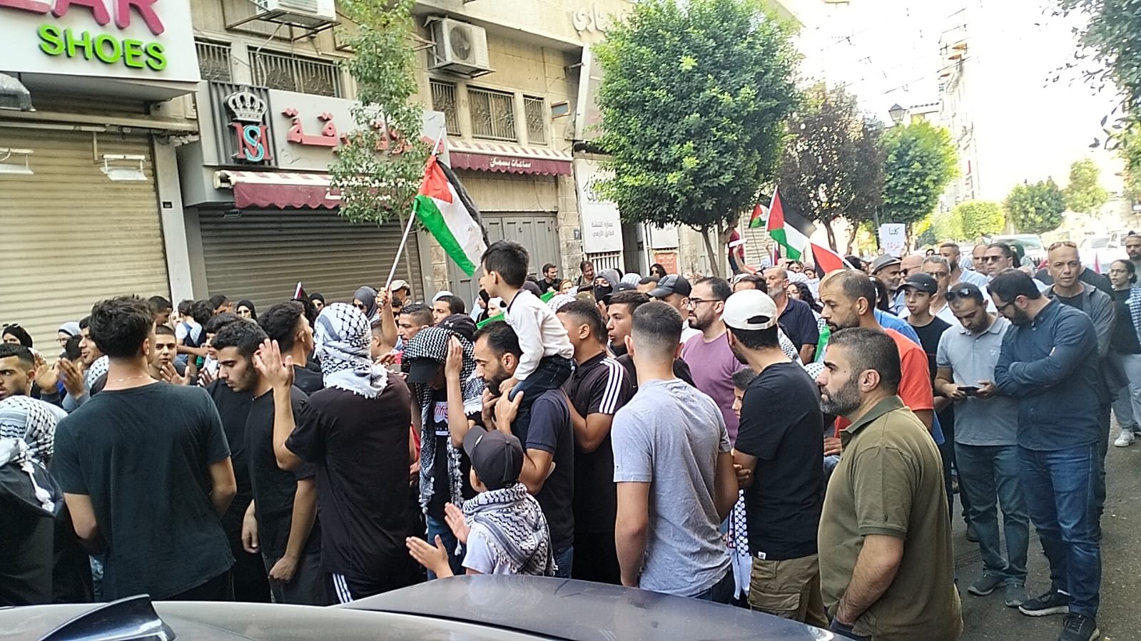إضراب يعم محافظات الضفة ومظاهرات تنديدا بالعدوان الإسرائيلي المتواصل على الضفة الغربية وقطاع غزة-10