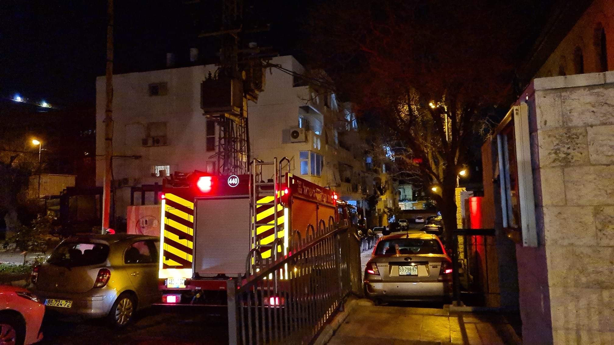 القدس: مصرع شخص جراء حريق في شقة سكنية بحي المصرارة.-1
