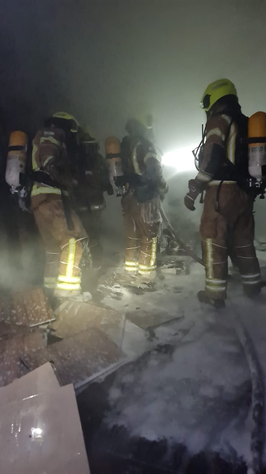 الناصرة: حريق في مخازن بالمنطقة الصناعية يسفر عن أضرار هائلة-0