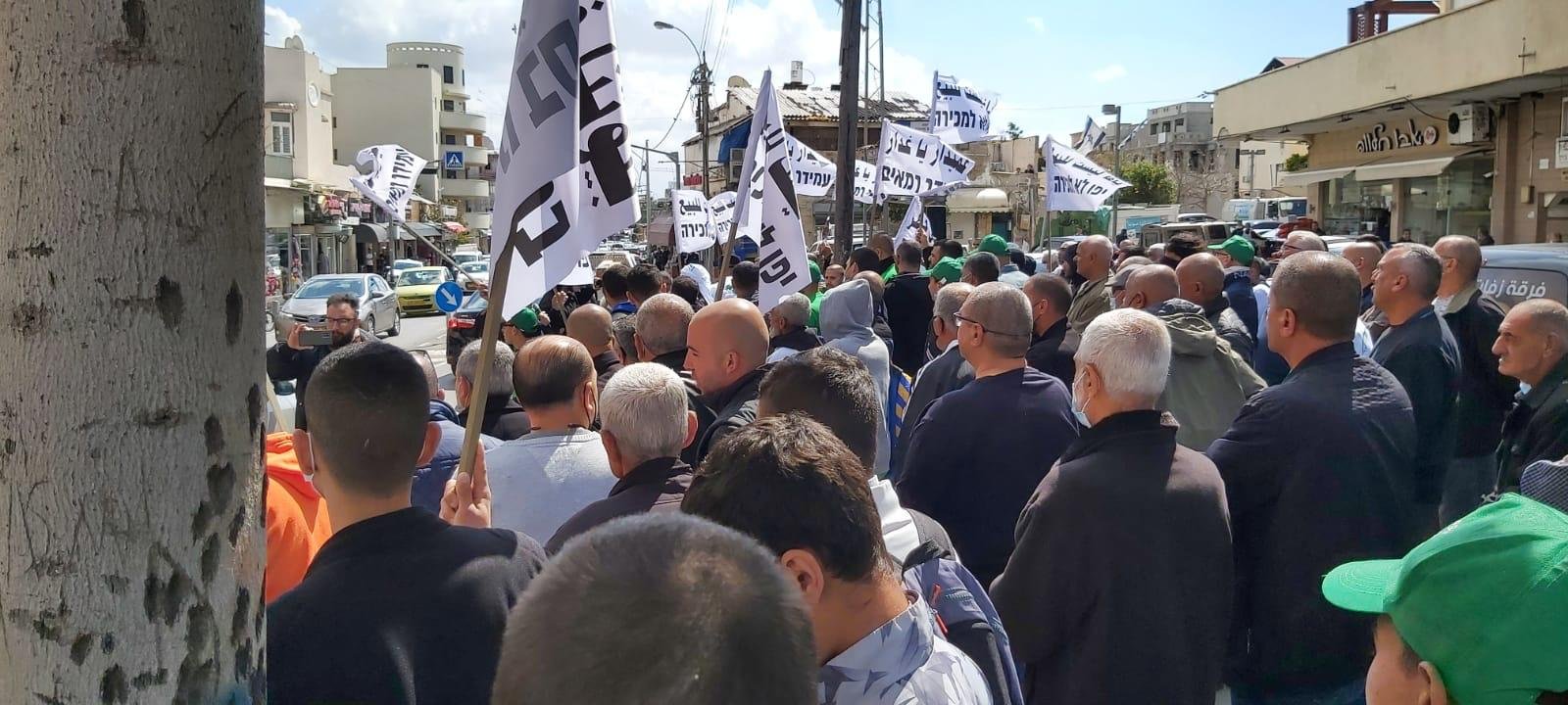 يافا: للأسبوع السادس على التوالي الأهالي يتظاهرون ضد سياسات شركة العميدار-0