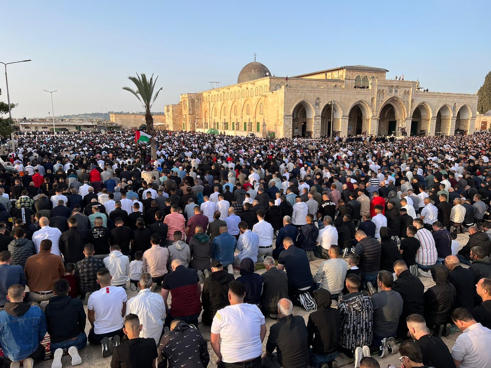 صلاة العيد في المسجد الأقصى: 200 ألف مصل حضروا من كل المناطق-2