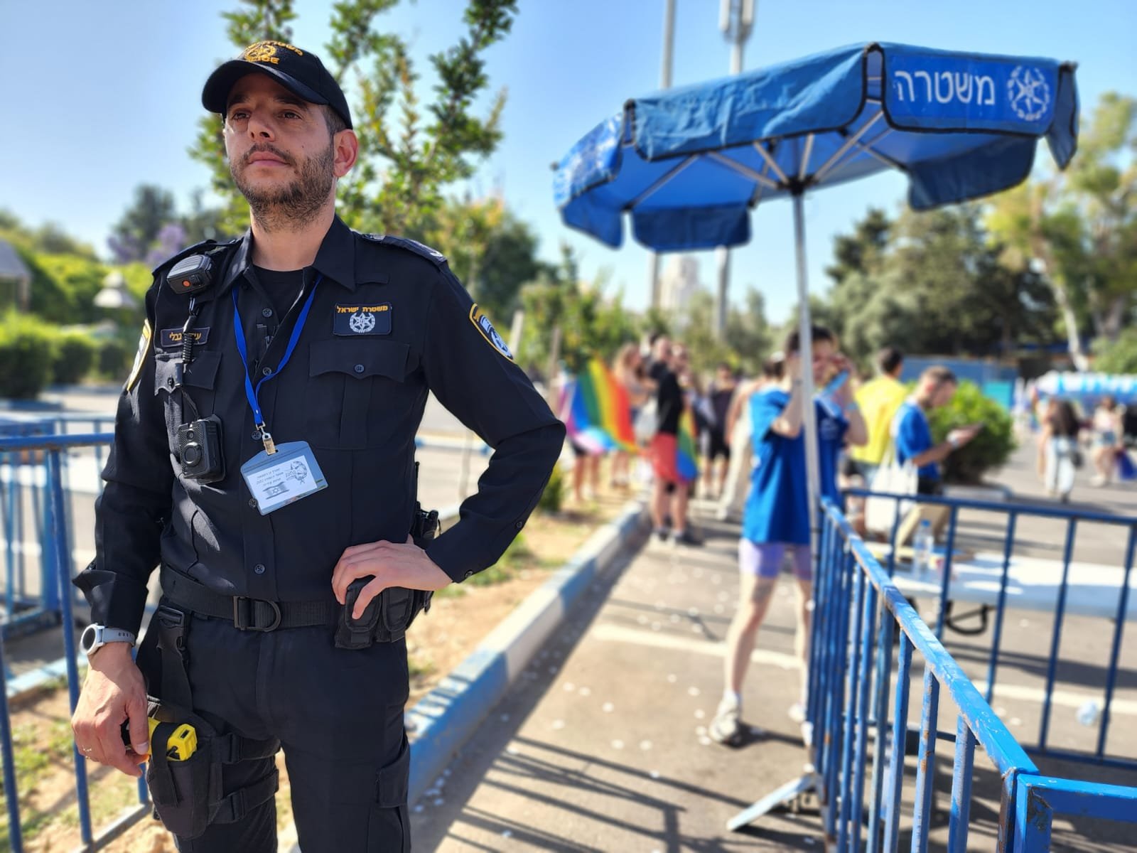 انطلاق مسيرة الفخر للمثليين في القدس بحراسة آلاف الشرطيين-1