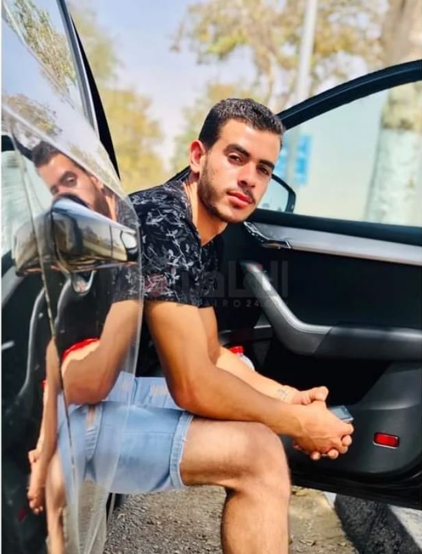 مصر.. شاب ينتحر بطريقة مأساوية بعد نشر صور له على الإنترنت (صور)-0