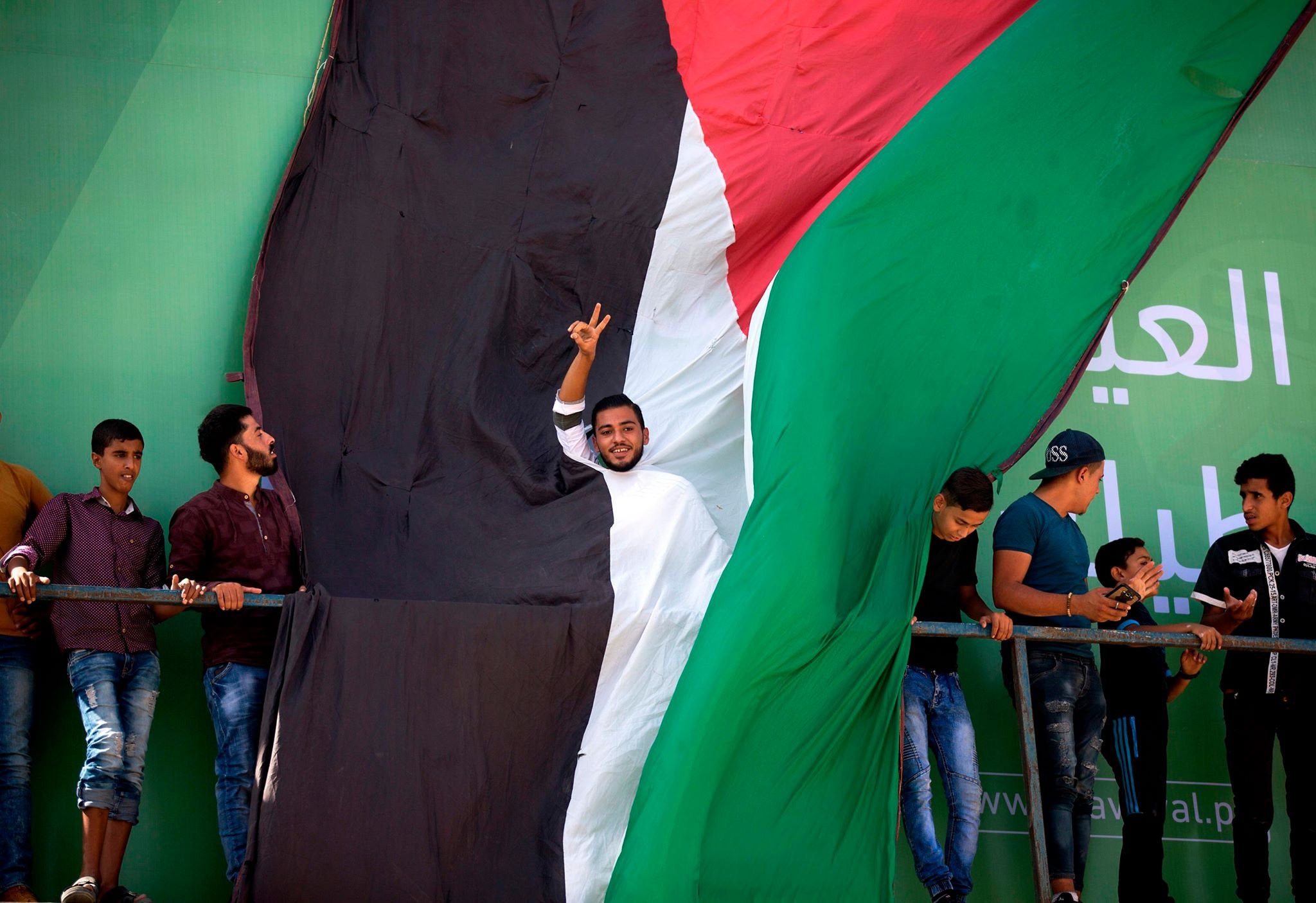 الحمد الله: تخفيف معاناة أبناء شعبنا في قطاع غزة من أولويات الحكومة-6