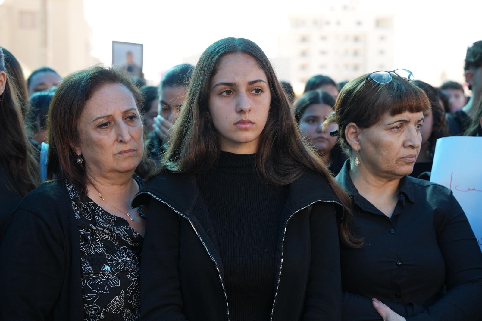 كفر ياسيف: كلهم ارتدوا اللون الأسود - زملاء الطالب المغدور نبيل صفية في مسيرة وصرخة غضب-13