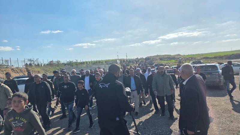 الآلاف يتظاهرون في ترابين الصانع ضد الحصار والاقتحامات الإسرائيلية-3