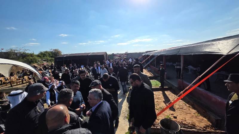 الآلاف يتظاهرون في ترابين الصانع ضد الحصار والاقتحامات الإسرائيلية-13