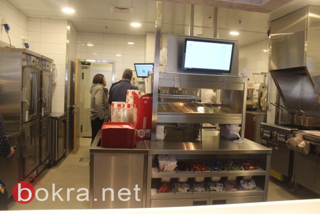  كنتاكي KFC تفتتح اول فرح لها في الناصرة وتوافد كبير وواسع-46