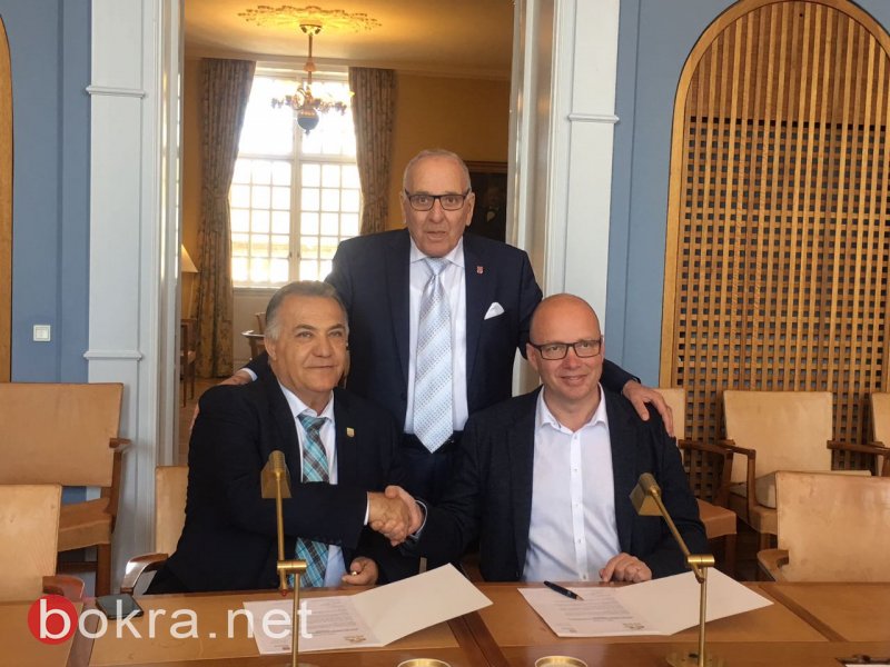 علي سلام يوقع اتفاقية التوأمة بين الناصرة وكولدانك الدنماركية-4