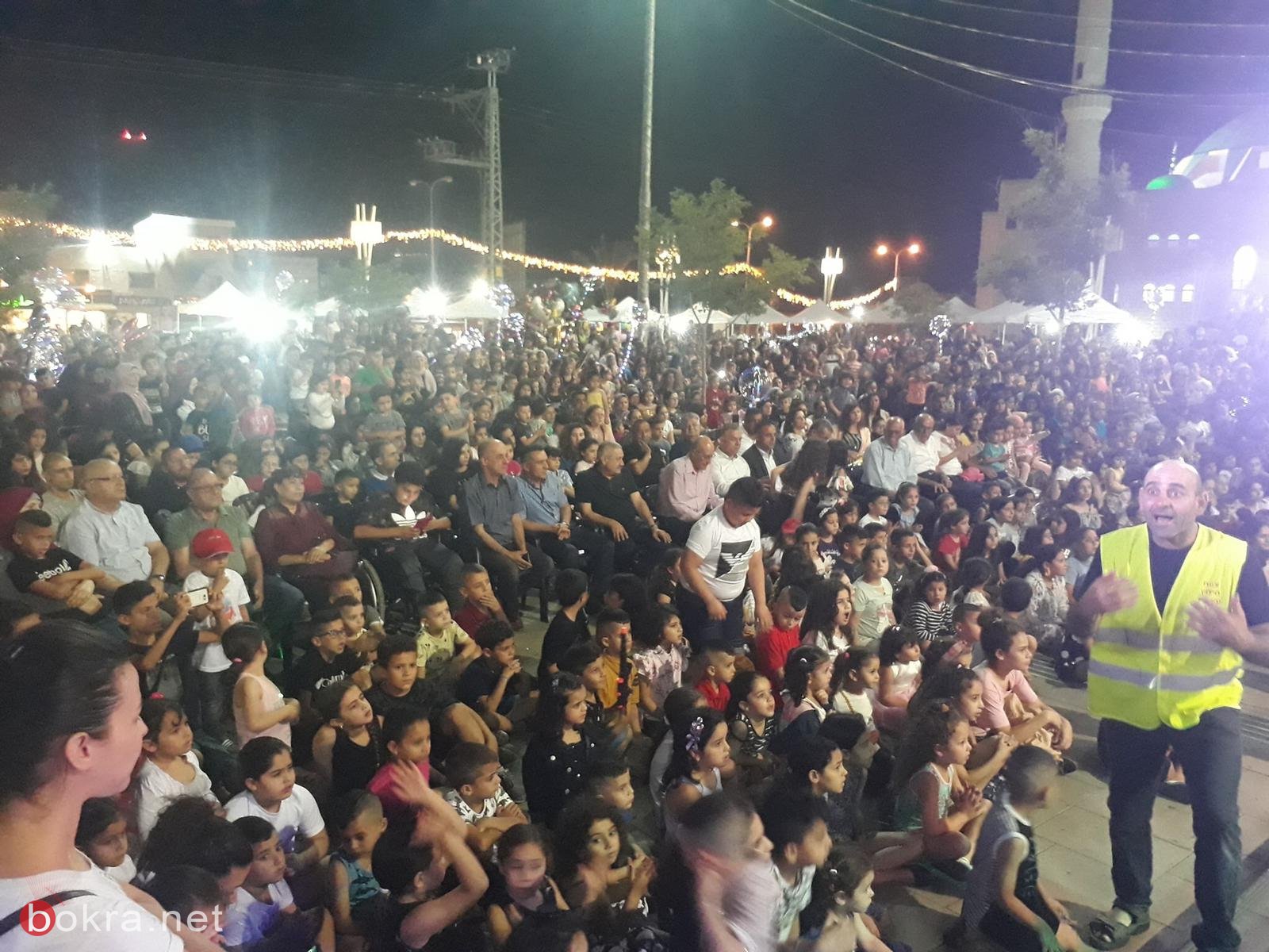 الالاف من أهالي سخنين والمنطقة يتوافدون للاحتفال بمهرجان انوار العيد في سخنين-11
