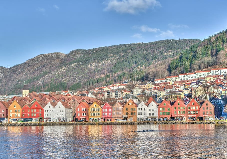 زيارة افتراضية إلى أجمل الأماكن السياحية في النرويج-1