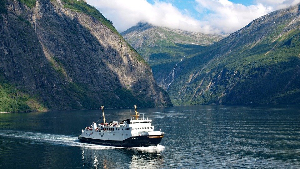 زيارة افتراضية إلى أجمل الأماكن السياحية في النرويج-2