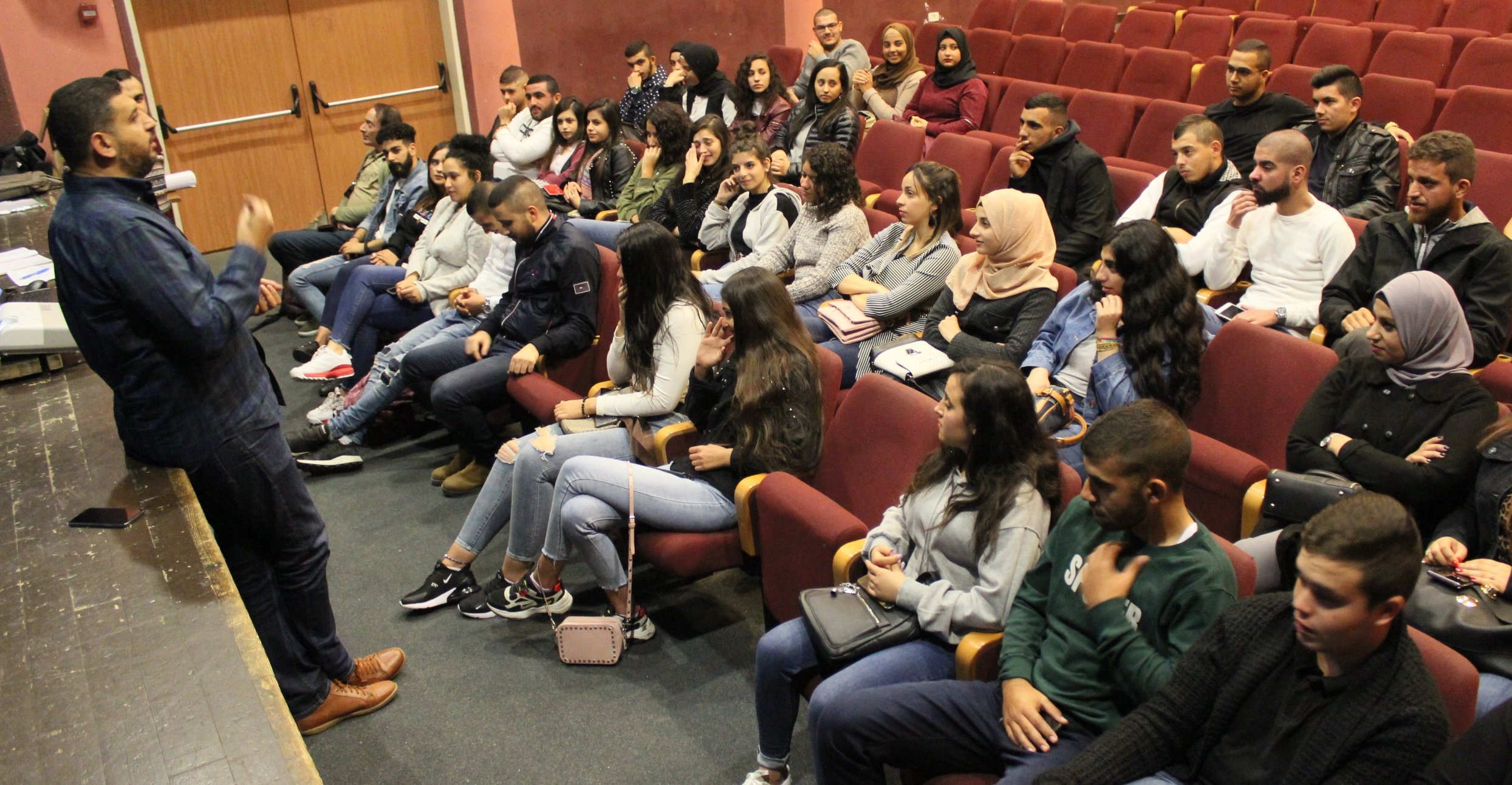  للسنة الرابعة على التوالي افتتاح نادي الطّلّاب الجامعيّين البلدي في الناصرة-0