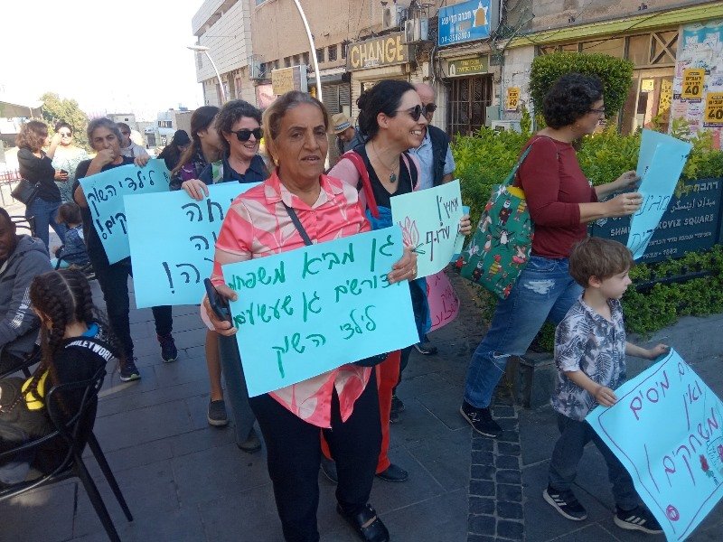 سكان حي “تلبيوت” في الهدار يحتجّون على إهمال بلدية حيفا-1