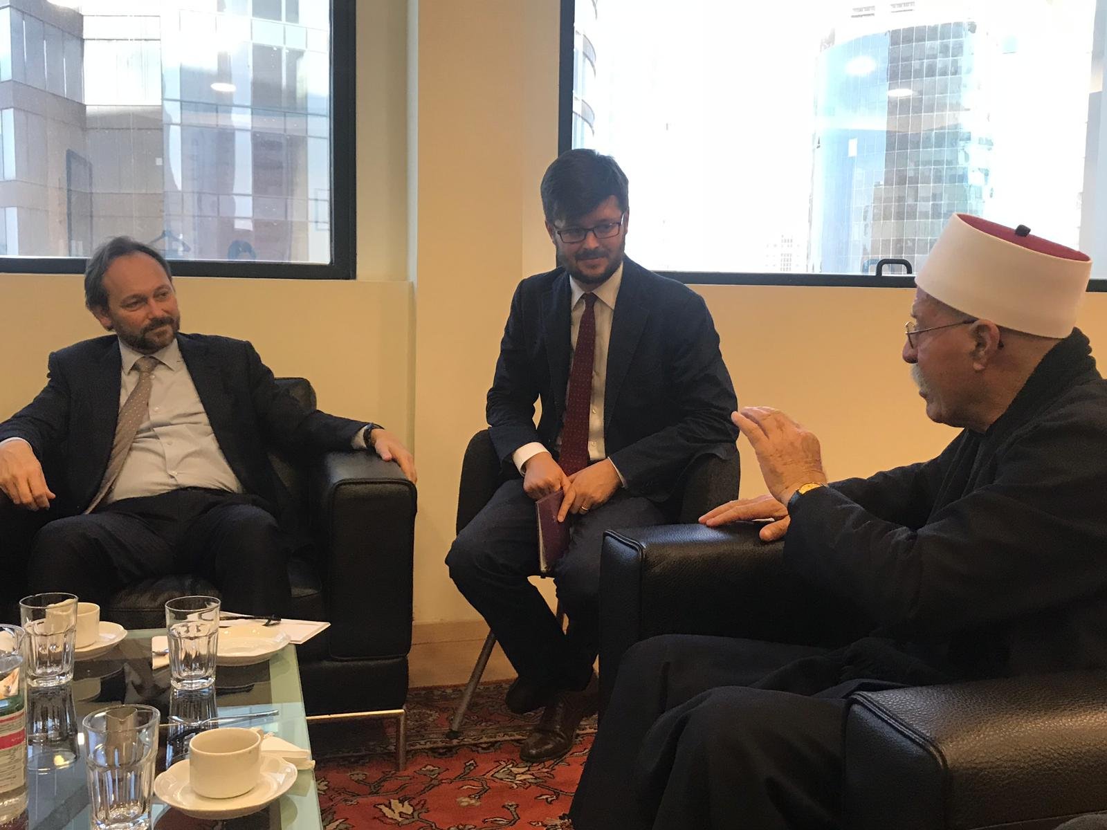 النائب أكرم حسون والشيخ زيدان عطشة يجتمعان مع سفير الاتحاد الاوربي"!*-3