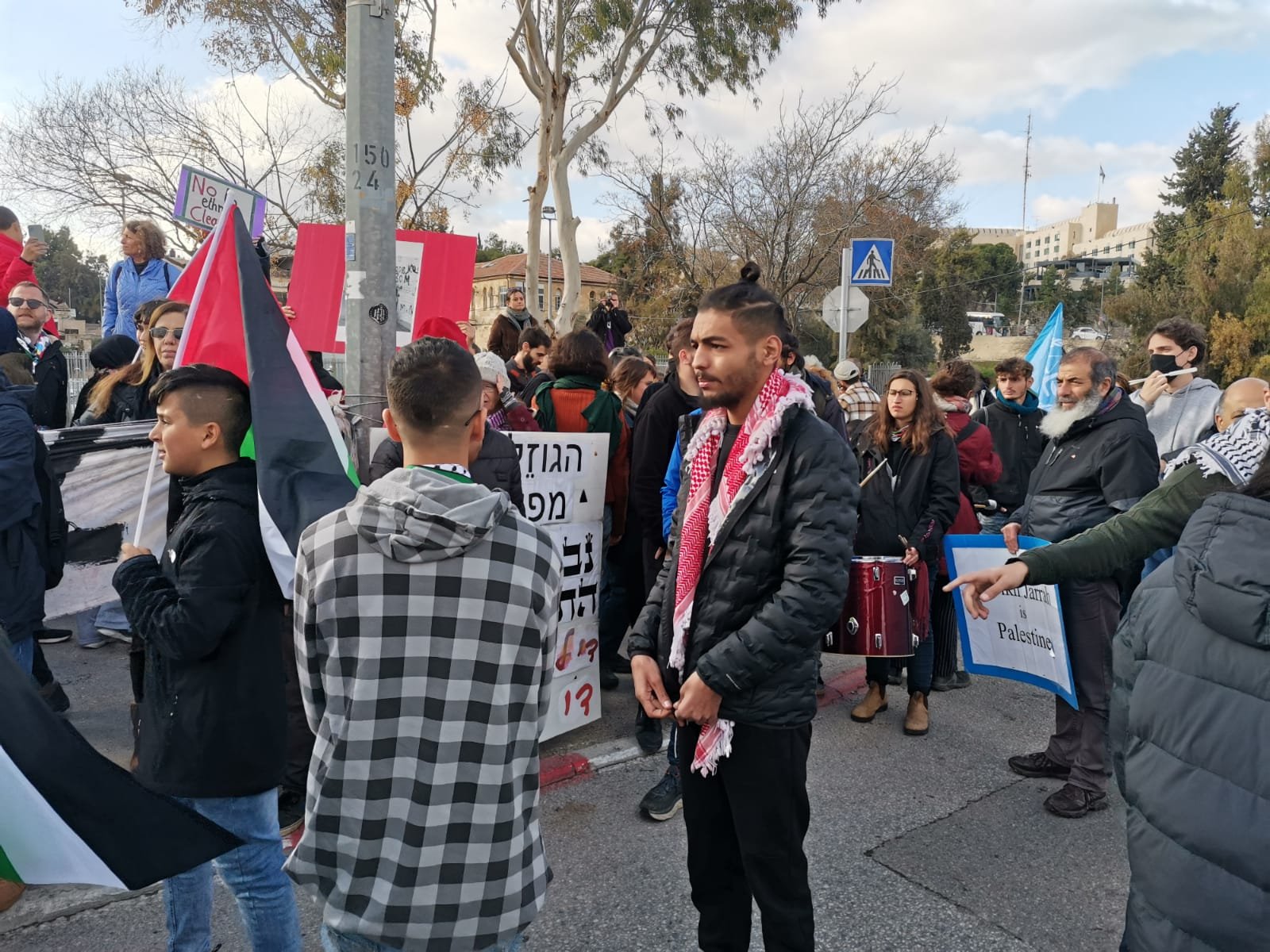 القدس: مظاهرة تضامنية مع أهل الشيخ جراح-1