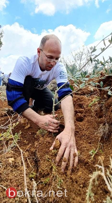 العربية لحماية الطبيعة تحيي "يوم الأرض" بزراعة 1000 شجرة في القدس-1