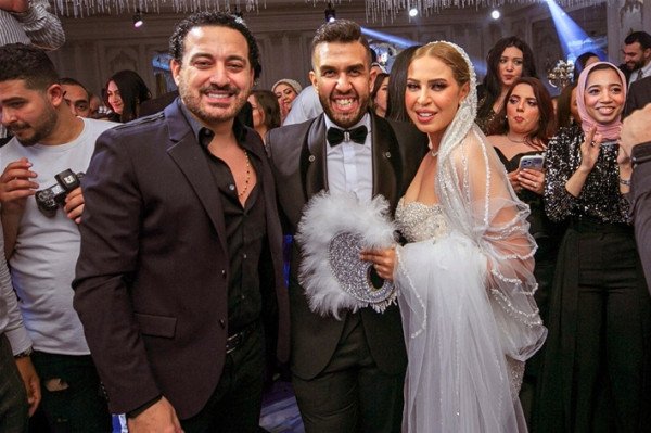 بالصور.. كريم سامي يحتفل بزفافه بحضور نجوم الفن-0