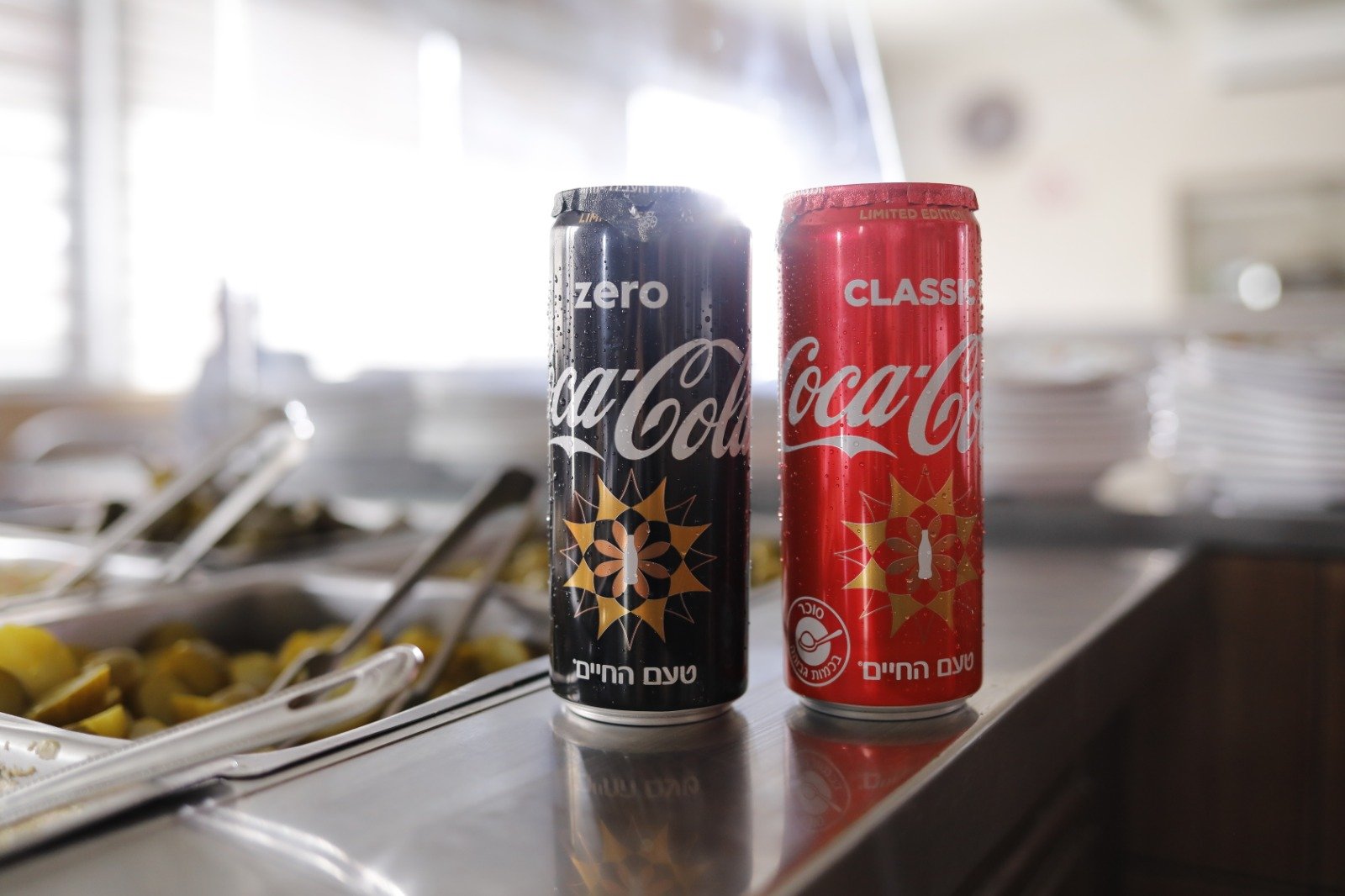 اشتقنالكم ومنستناكم" شعار حملة كوكا-كولا لدعم محلات الأكل السريع والمطاعم-2