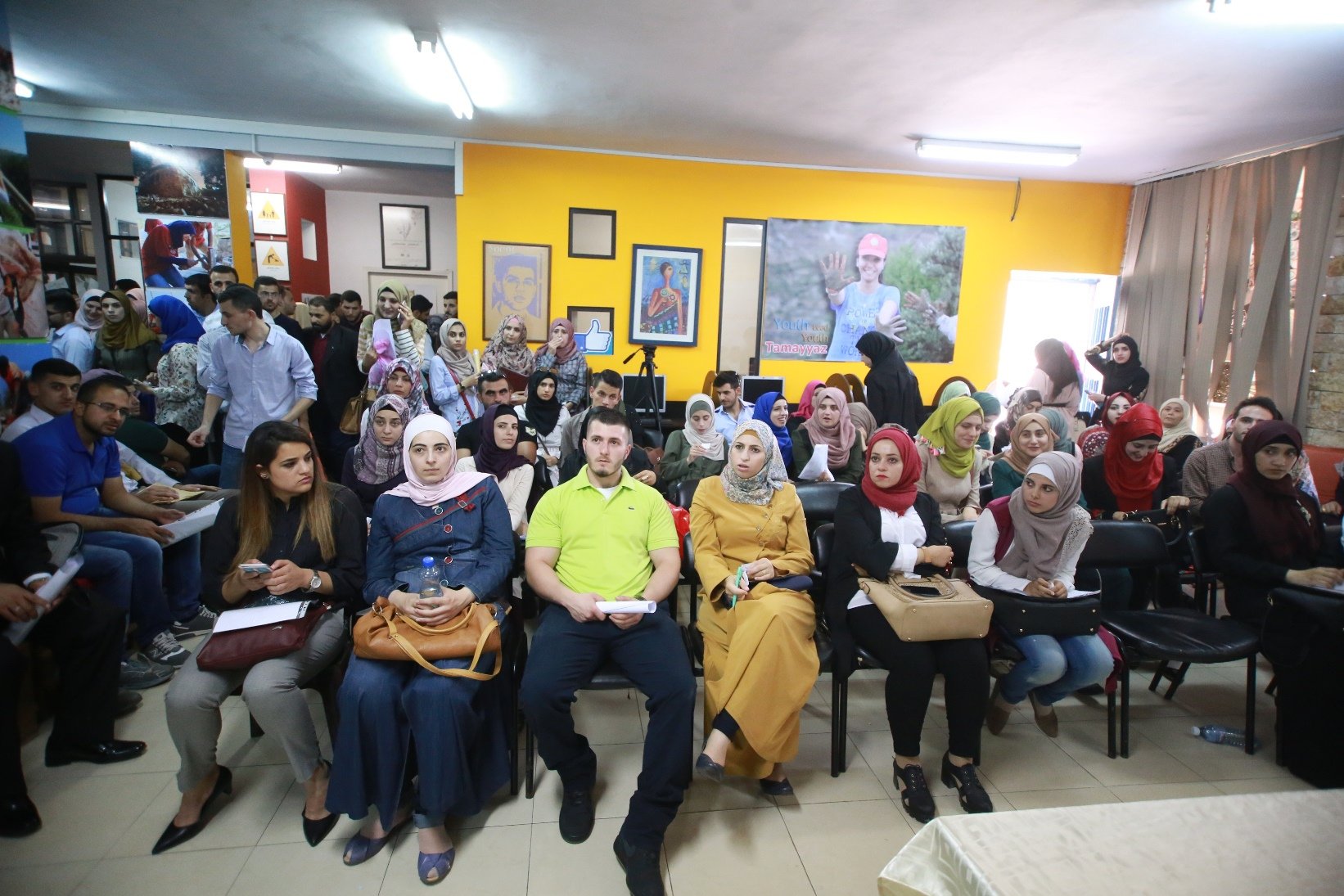 "ملتقى فلسطين تعمل للتوظيف" يوظف 40 خريج وخريجة من كافة التخصصات الجامعية في شركات ومؤسسات القطاعين الخاص والأهلي-3