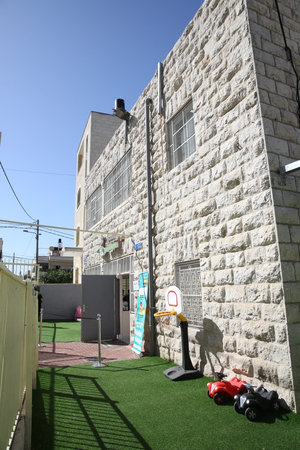 رئيس بلدية القدس يفتتح مركزًا جديدا للطفولة المبكرة الأول من نوعه في شرق المدينة-2