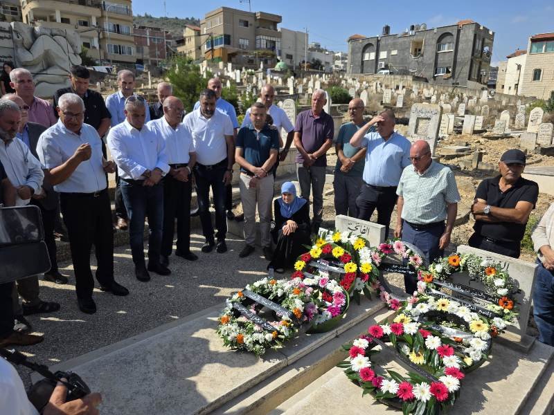 بدء فعاليات إحياء الذكرى الـ25 لهبّة القدس والأقصى بزيارة أضرحة وعائلات الشهداء-2