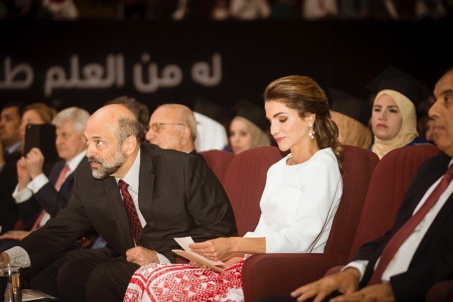 الملكة رانيا تحضر حفل تخريج الفوج الأول للدبلوم المهني-4