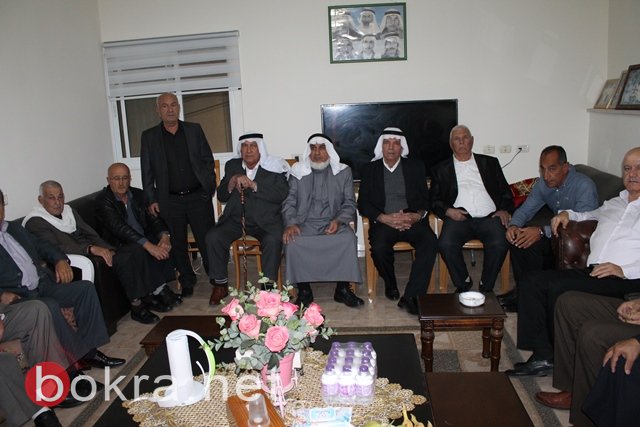 عقد راية الصلح بين ابناء العمومة من عائلة خطيب في كفر كنا-35