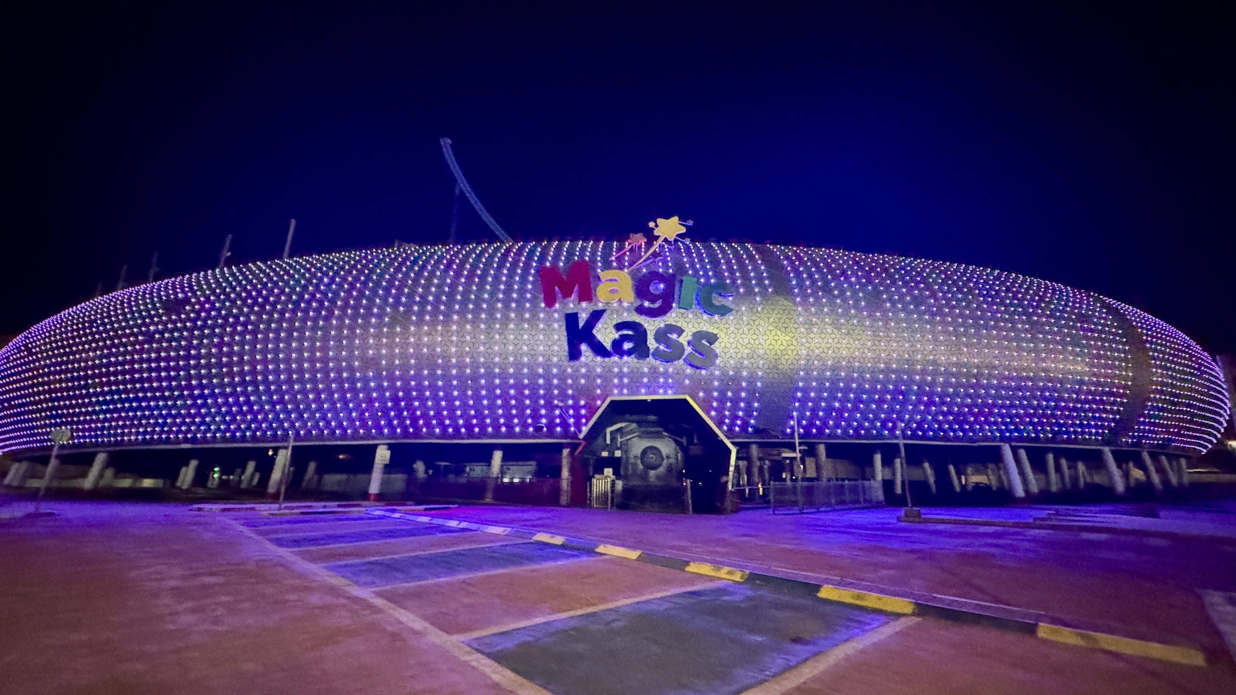 "ليلة بنفسجية": مفعال هبايس وعدد من الشركاء يضيئون الدولة باللون البنفسجي ويحتضنون أصحاب الإعاقات-3