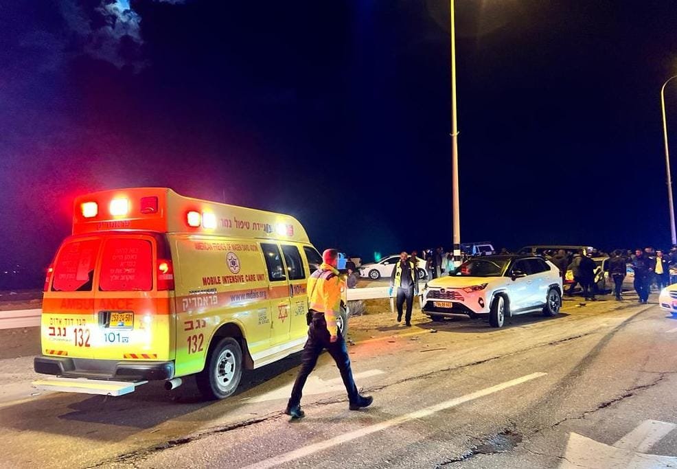 النقب: حادث طرق مروع، مصرع خالد ابو غنيمة و-3 اصابات-0