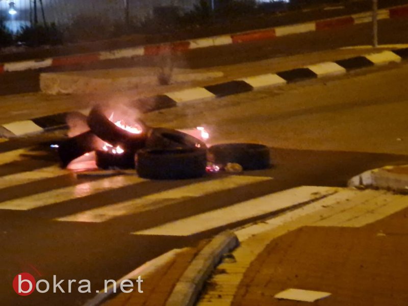 شباب ام الفحم يواصل احتجاجه . احراق اطارات واطلاق قنابل من قبل الشرطة-6