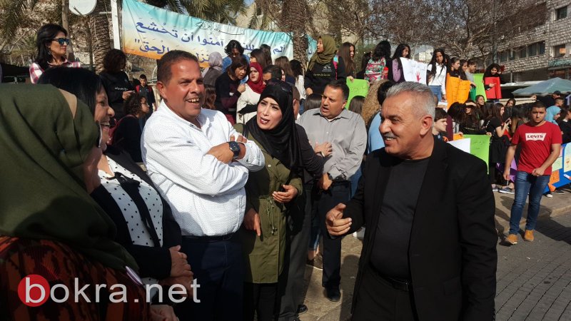 الناصرة: وقفة منددة بالعنف بمشاركة طلاب المدارس وإدارة البلدية-11