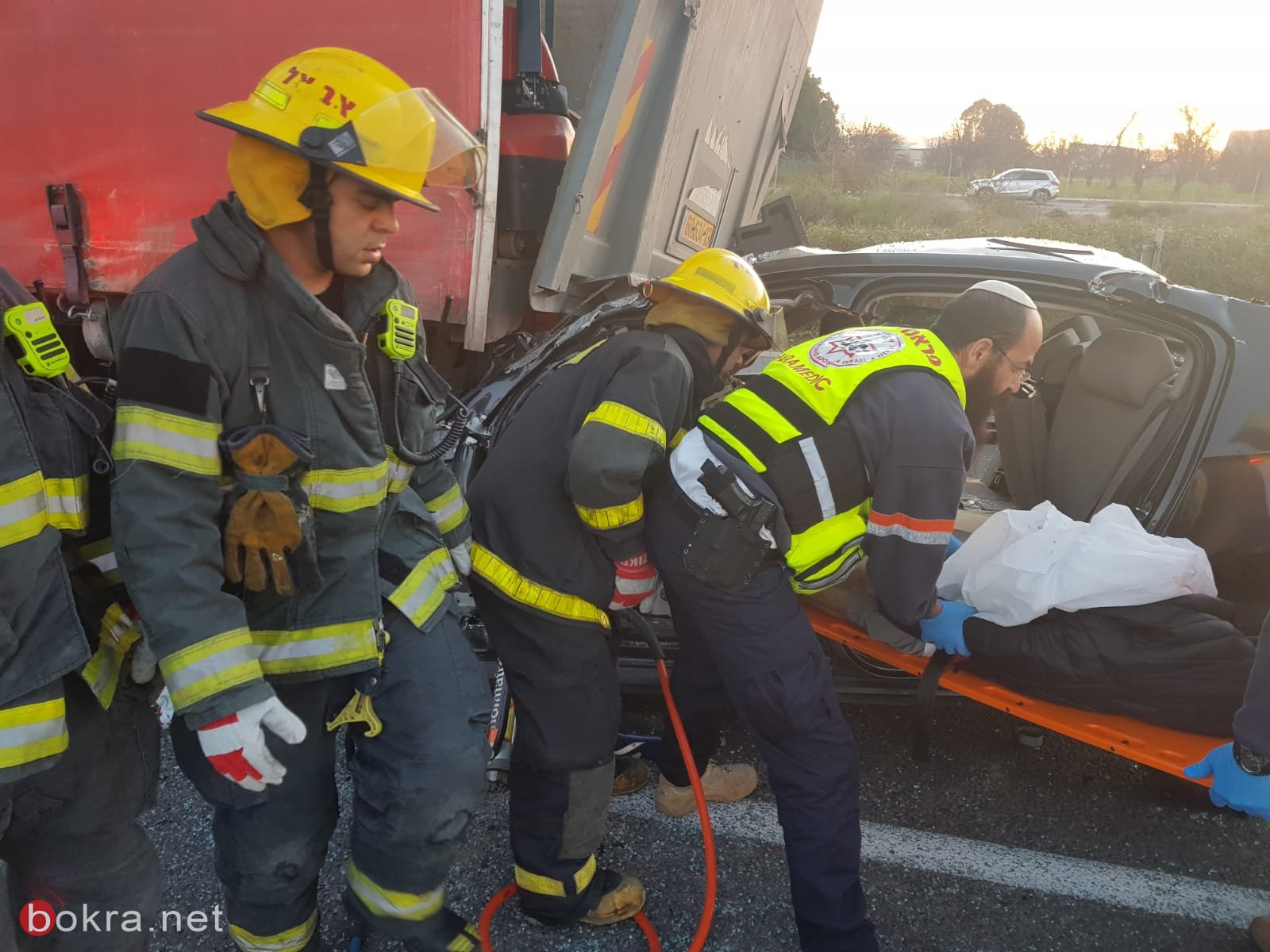 مصرع شخص(50 عاما) بحادث مروع بين سيارة خاصة وشاحنة قرب عكا-2