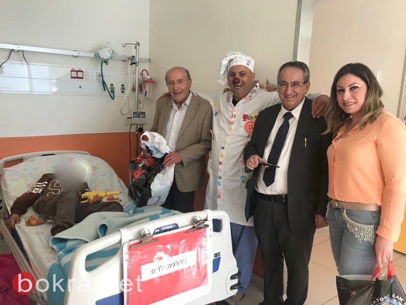 حيفا- نادي روتاري ستيلا مارس يوزع الهدايا على الاطفال المرضى بمناسبة الاعياد-8