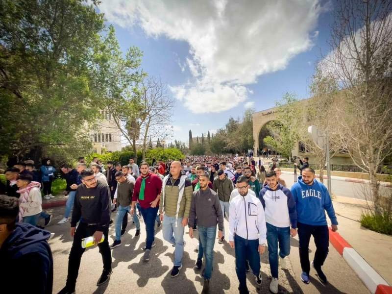 مسيرة في جامعة بيرزيت تنديدًا بالانتهاكات الاسرائيلية للأقصى-2