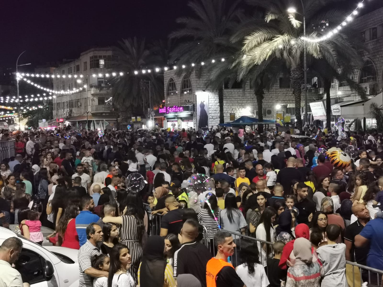 المئات في مسيرة عيد الفطر في الناصرة-32