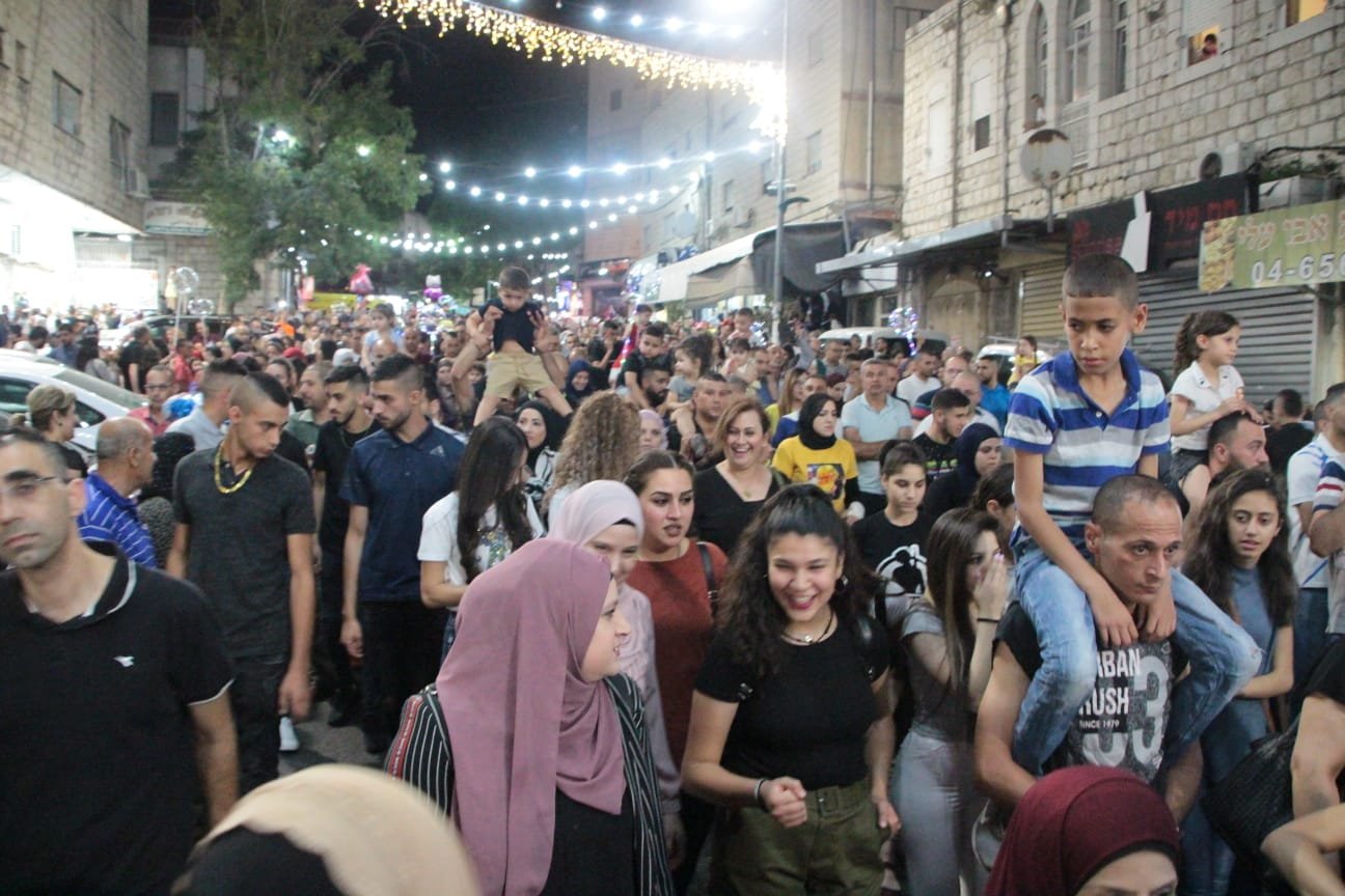المئات في مسيرة عيد الفطر في الناصرة-39