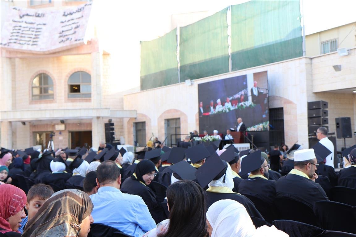 أكاديمية القاسمي تخرّج أكثر من ألفٍ من طلبتها في حفل مهيب-15