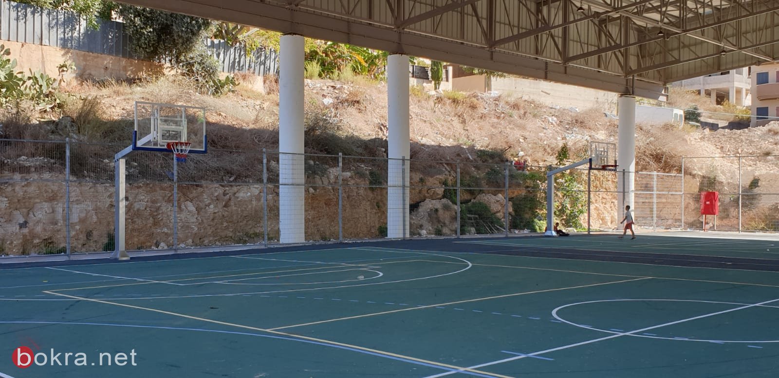 بلدية الناصرة تنهي العمل في اقامة ملعب كرم قدم وكرة سلة في كرم الصاحب-0