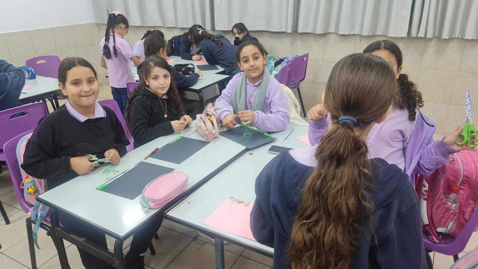 برنامج "تحدّيات" يواصل توفير البرامج والأطر التربوية في مدارس أم الفحم-9