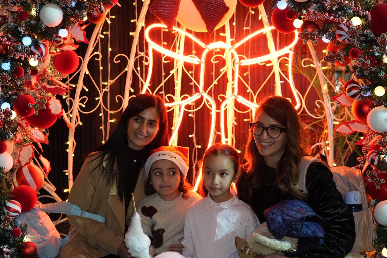 اليوم وحتى الأحد، قاعات New Grand Palace مستمرة بأضخم فعاليات الميلاد مع اشهر الفنانين-20