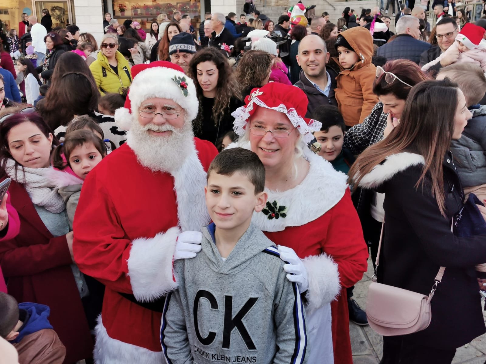 مشاركة واسعة في مسيرة الميلاد التقليدية بحسب التقويم الشرقي في الناصرة-16