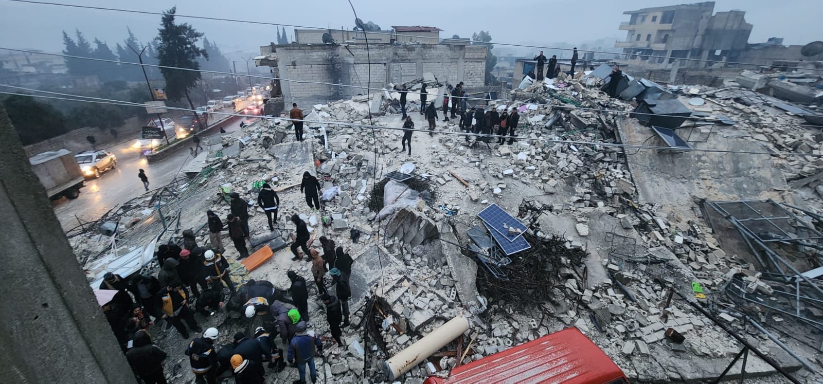 أردوغان يتوجه إلى مقر إدارة الكوارث .. وعدد قتلى الزلزال يقترب إلى 300-0